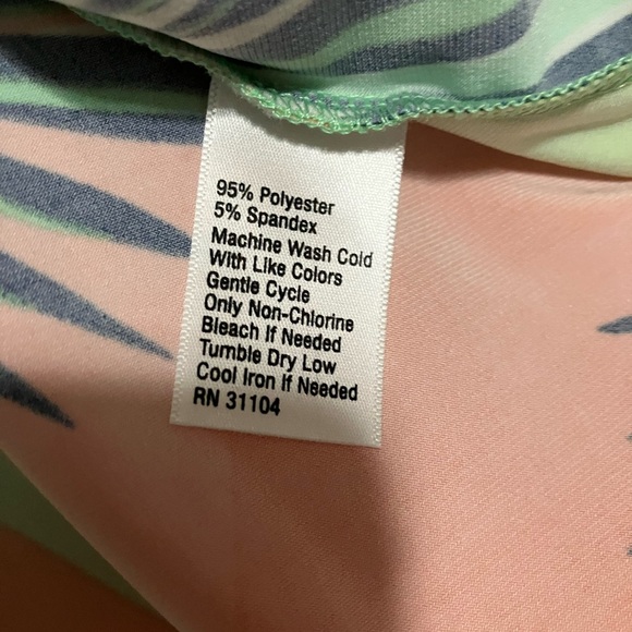 Kaari Blue Curvy Tropical Blouse - Picture 5 of 6